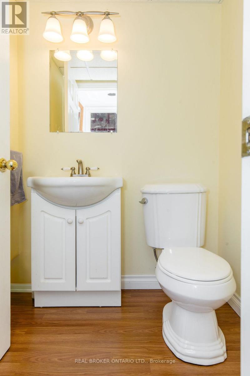 45 John Dillingno Street, Tay, Ontario  L0K 2A0 - Photo 33 - S12890150