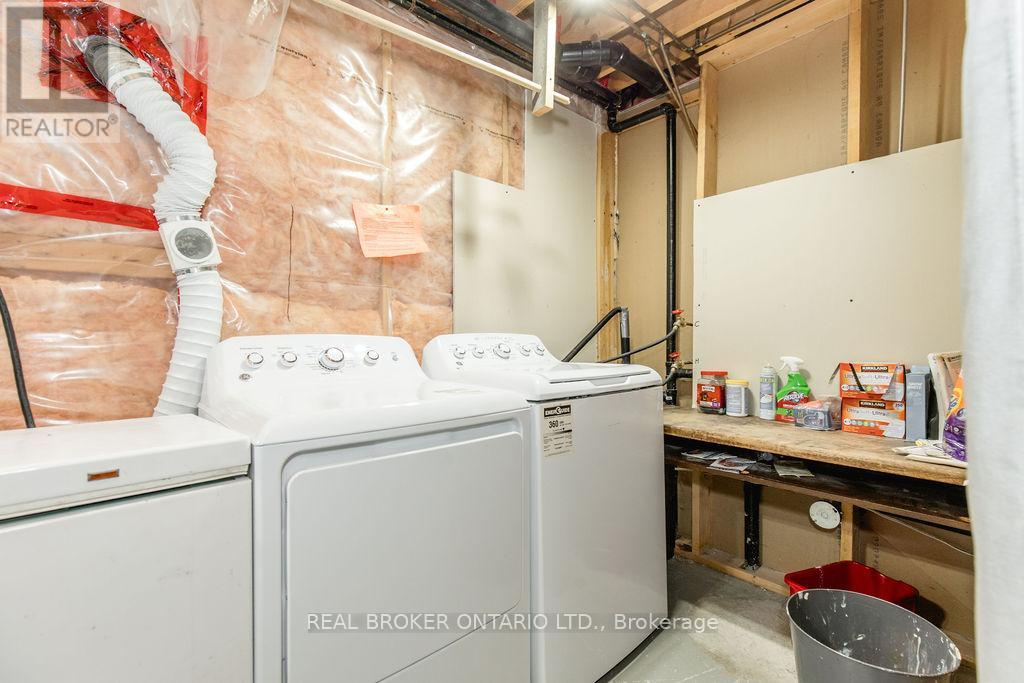 45 John Dillingno Street, Tay, Ontario  L0K 2A0 - Photo 34 - S12890150