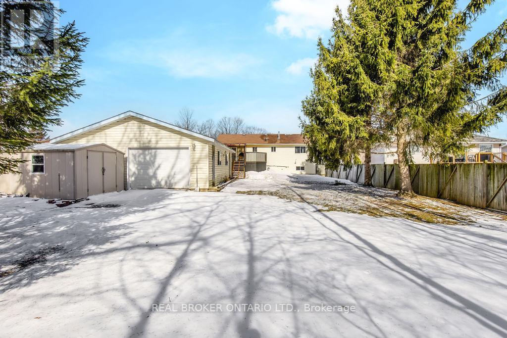 45 John Dillingno Street, Tay, Ontario  L0K 2A0 - Photo 40 - S12890150