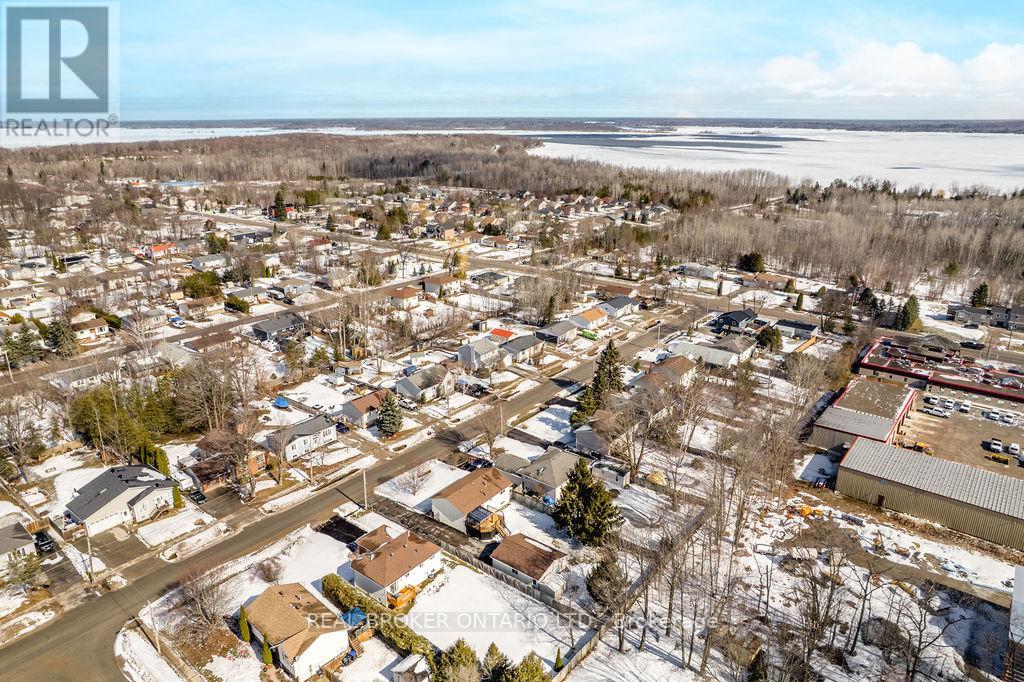 45 John Dillingno Street, Tay, Ontario  L0K 2A0 - Photo 47 - S12890150