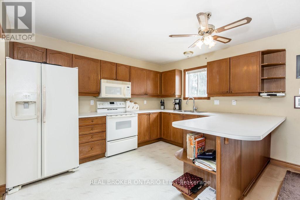 45 John Dillingno Street, Tay, Ontario  L0K 2A0 - Photo 6 - S12890150