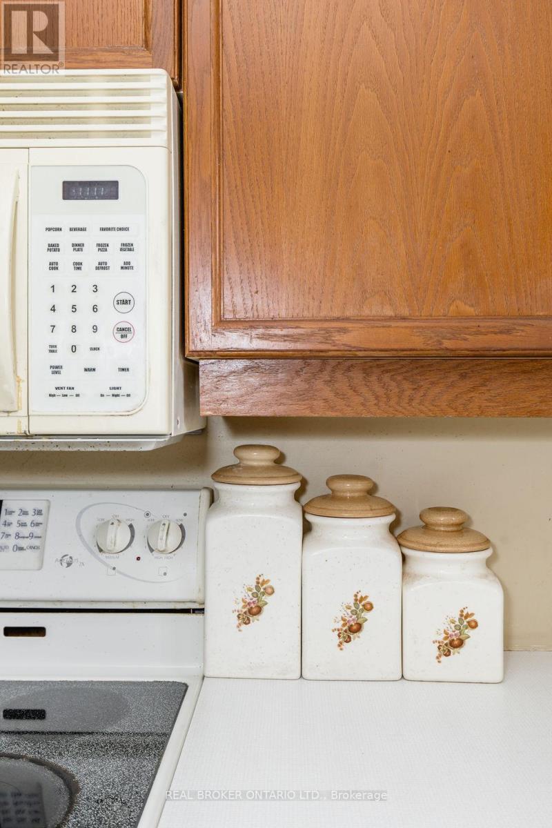 45 John Dillingno Street, Tay, Ontario  L0K 2A0 - Photo 9 - S12890150