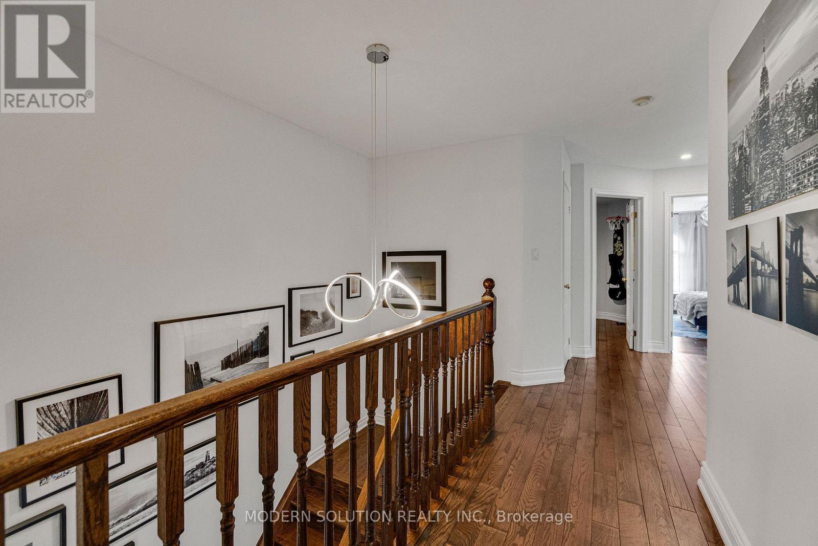 2312 Foxfield Road, Oakville, Ontario  L6M 4C9 - Photo 19 - W12890142