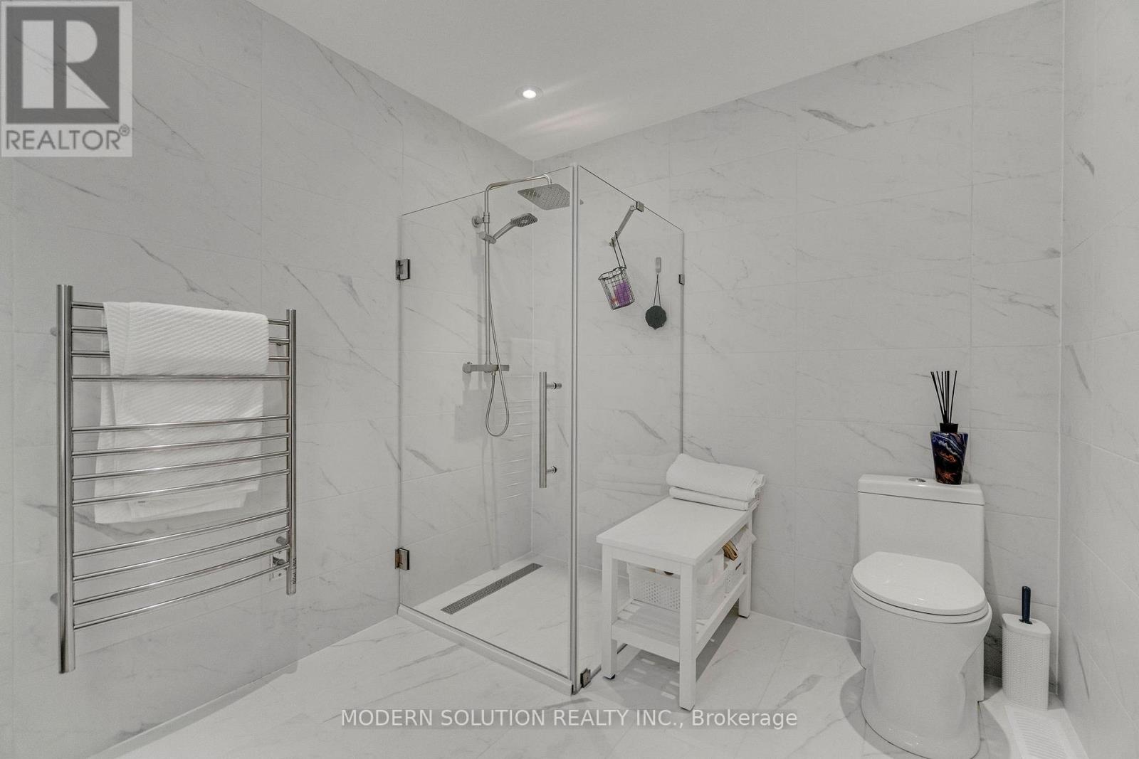 2312 Foxfield Road, Oakville, Ontario  L6M 4C9 - Photo 23 - W12890142