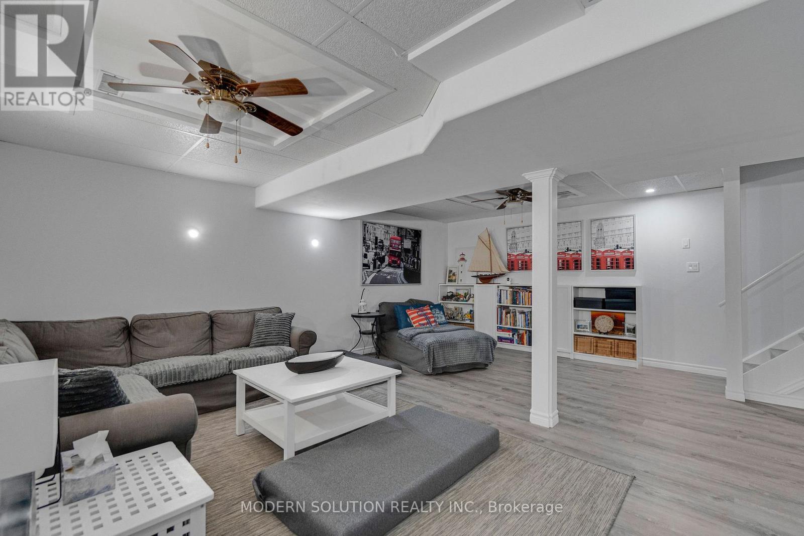 2312 Foxfield Road, Oakville, Ontario  L6M 4C9 - Photo 34 - W12890142