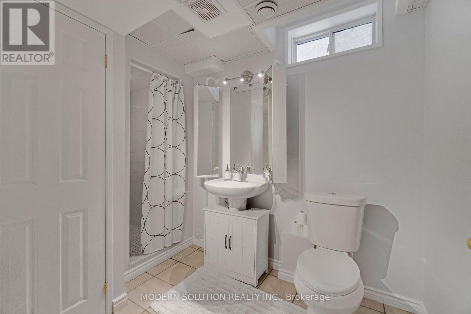 2312 Foxfield Road, Oakville, Ontario  L6M 4C9 - Photo 36 - W12890142