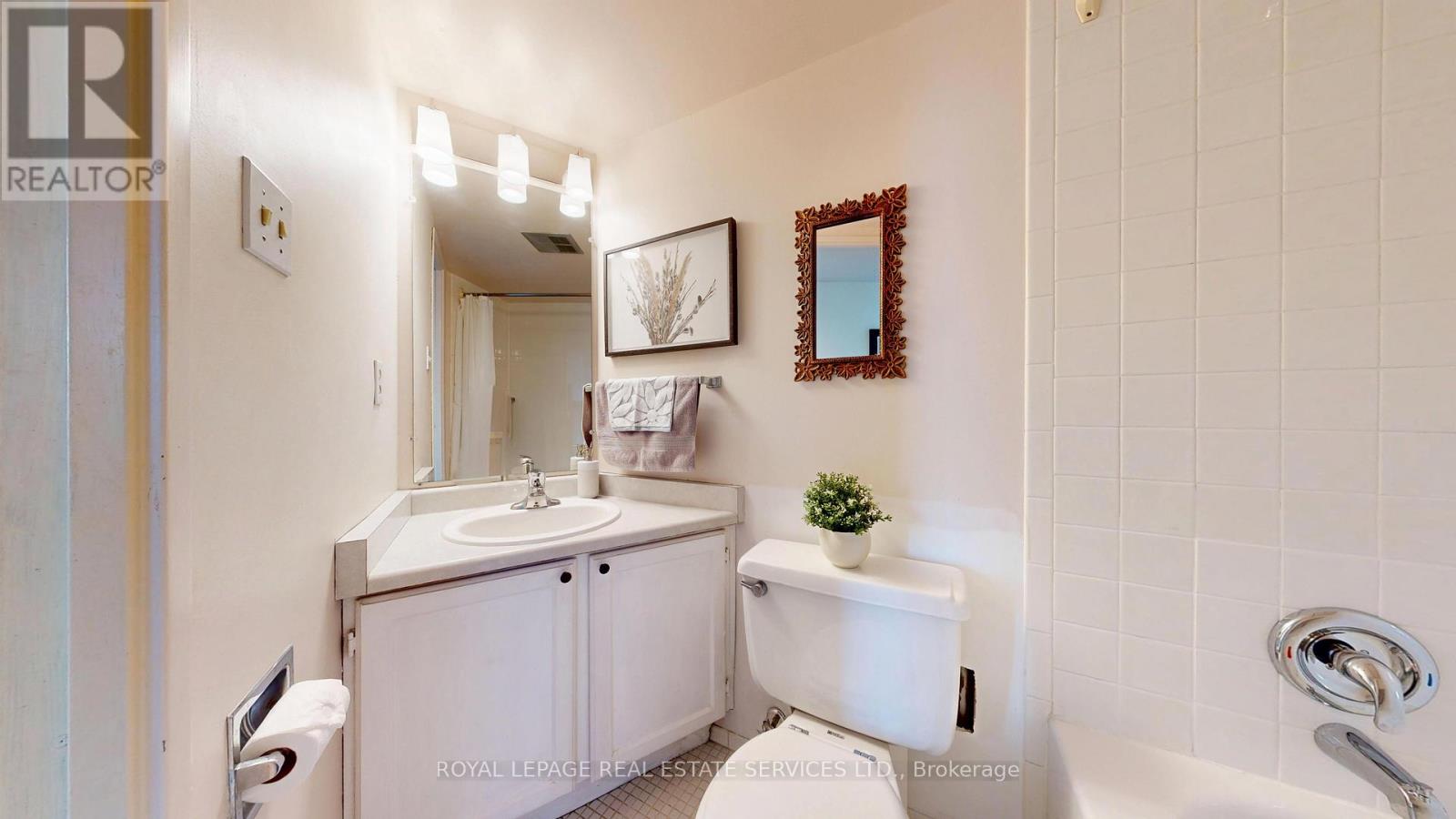 B1 - 284 Mill Road, Toronto, Ontario  M9C 4W6 - Photo 17 - W12890190