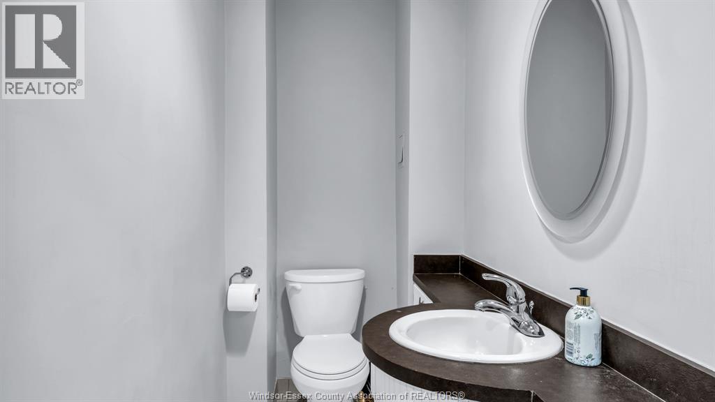 484 Pelissier Street, Windsor, Ontario  N9A 4K9 - Photo 14 - 26005531