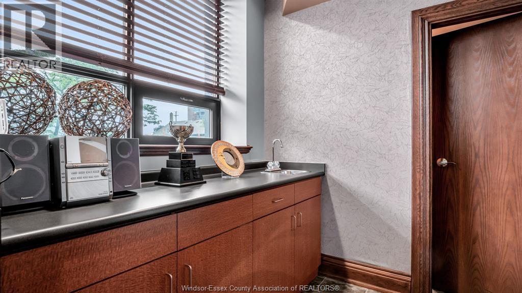 484 Pelissier Street, Windsor, Ontario  N9A 4K9 - Photo 19 - 26005531