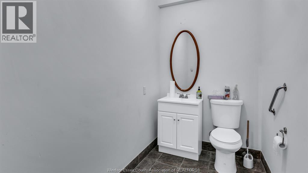 484 Pelissier Street, Windsor, Ontario  N9A 4K9 - Photo 8 - 26005531