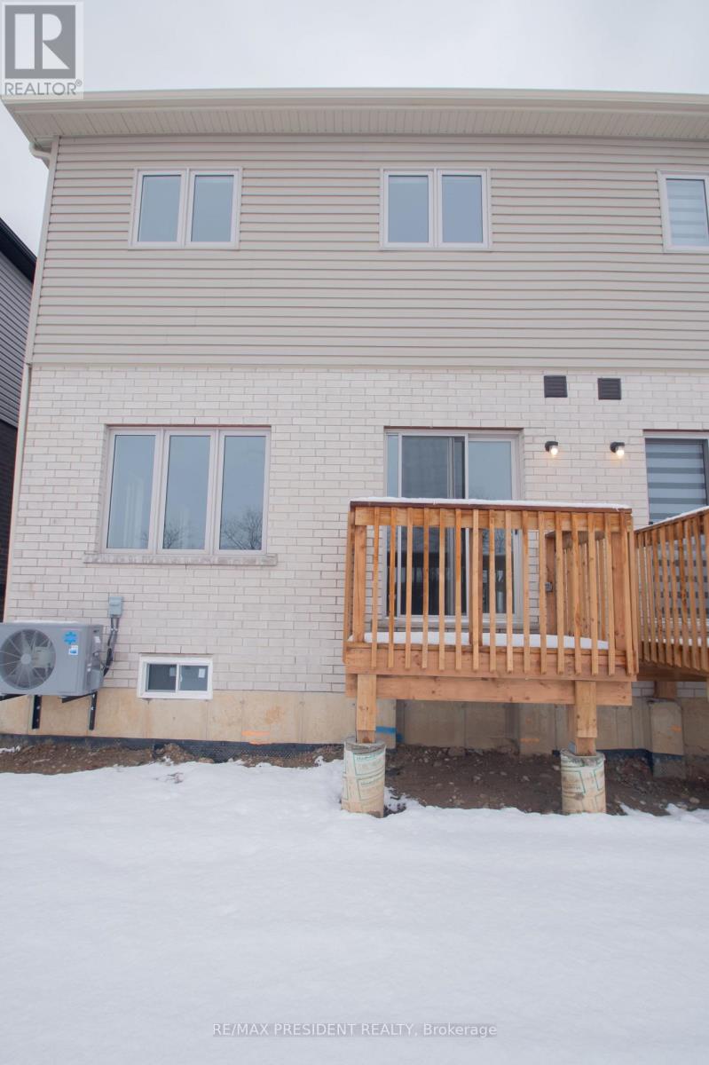 70 - 660 Colborne Street W, Brantford, Ontario  N3T 0L8 - Photo 37 - X12890156