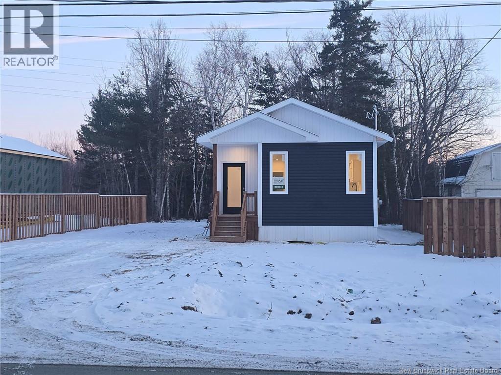 213 Gordon Road, Miramichi, New Brunswick E1N 3S7 - Photo 2 - NB131176