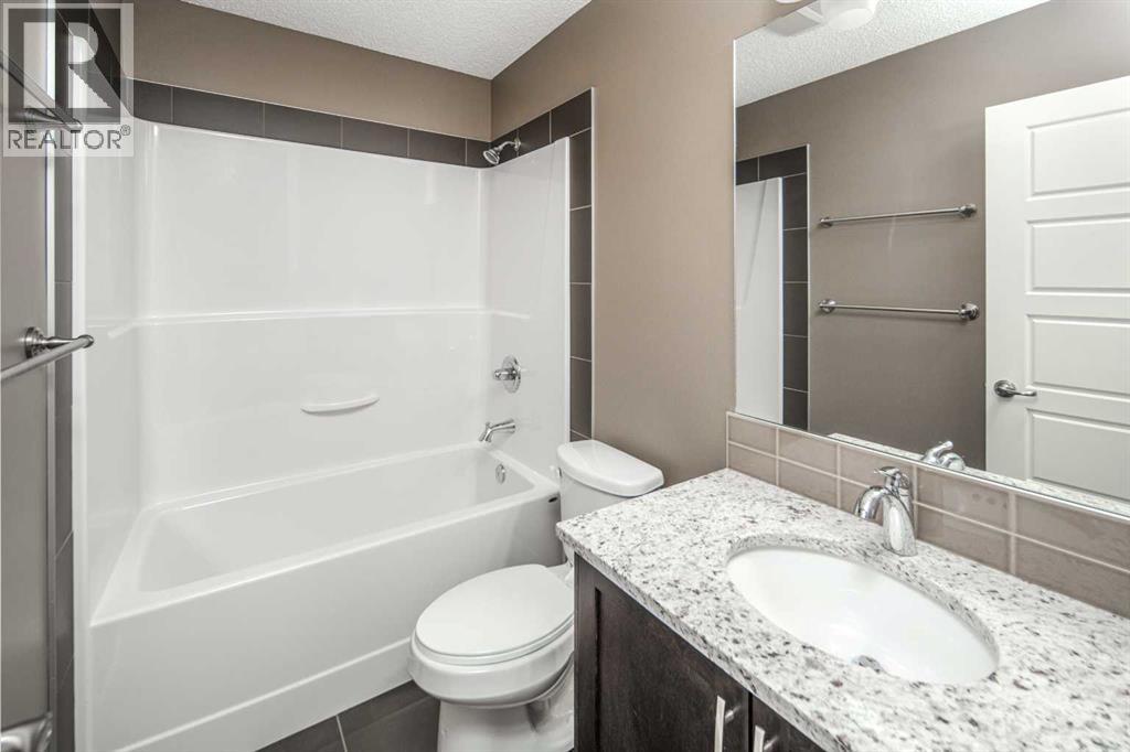 331 Covecreek Circle Ne, Calgary, Alberta  T3K 0W6 - Photo 17 - A2291508