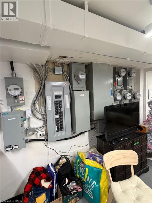 1415 Gerrard Street E, Toronto, Ontario  M4L 1Z5 - Photo 33 - 40812208