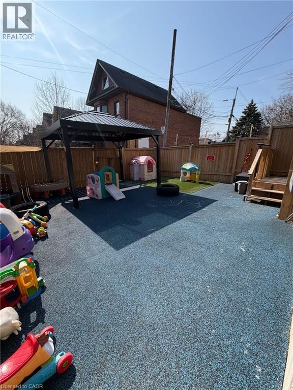 1415 Gerrard Street E, Toronto, Ontario  M4L 1Z5 - Photo 36 - 40812208
