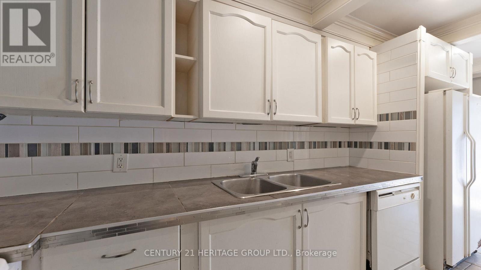 795 Greenfield Crescent, Newmarket, Ontario  L3Y 3B2 - Photo 35 - N12888678