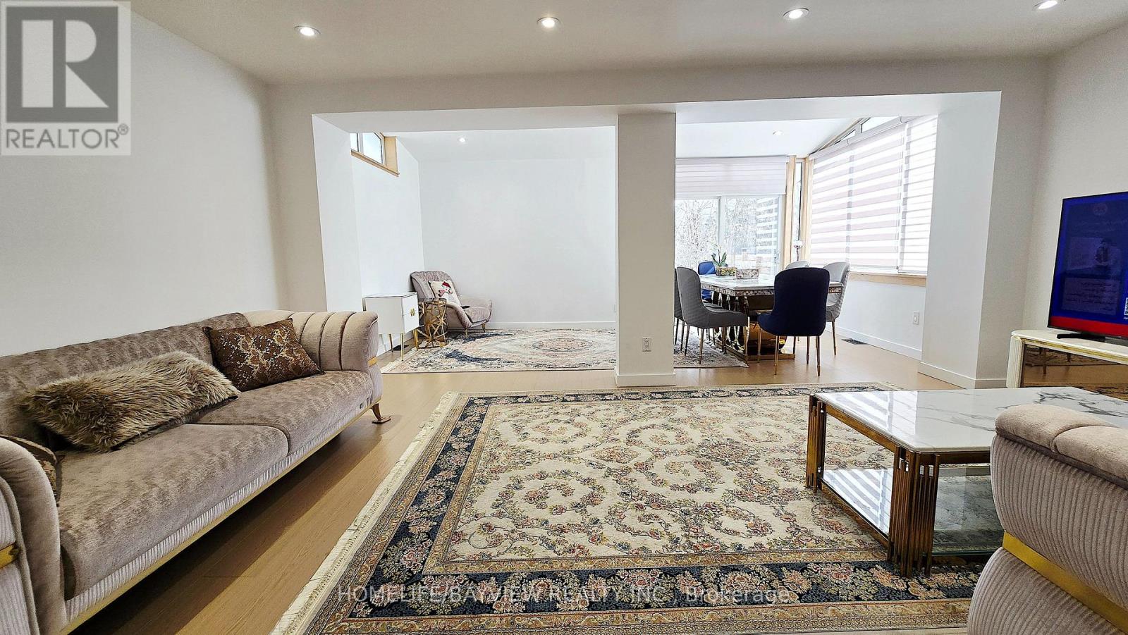 Main & Second Floors - 123 Kersey Crescent, Richmond Hill, Ontario  L4C 5X4 - Photo 10 - N12889936