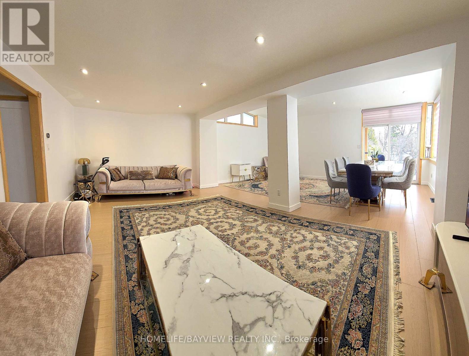 Main & Second Floors - 123 Kersey Crescent, Richmond Hill, Ontario  L4C 5X4 - Photo 5 - N12889936