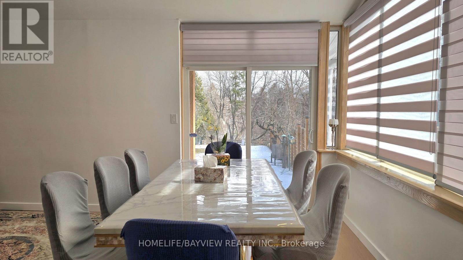 Main & Second Floors - 123 Kersey Crescent, Richmond Hill, Ontario  L4C 5X4 - Photo 9 - N12889936