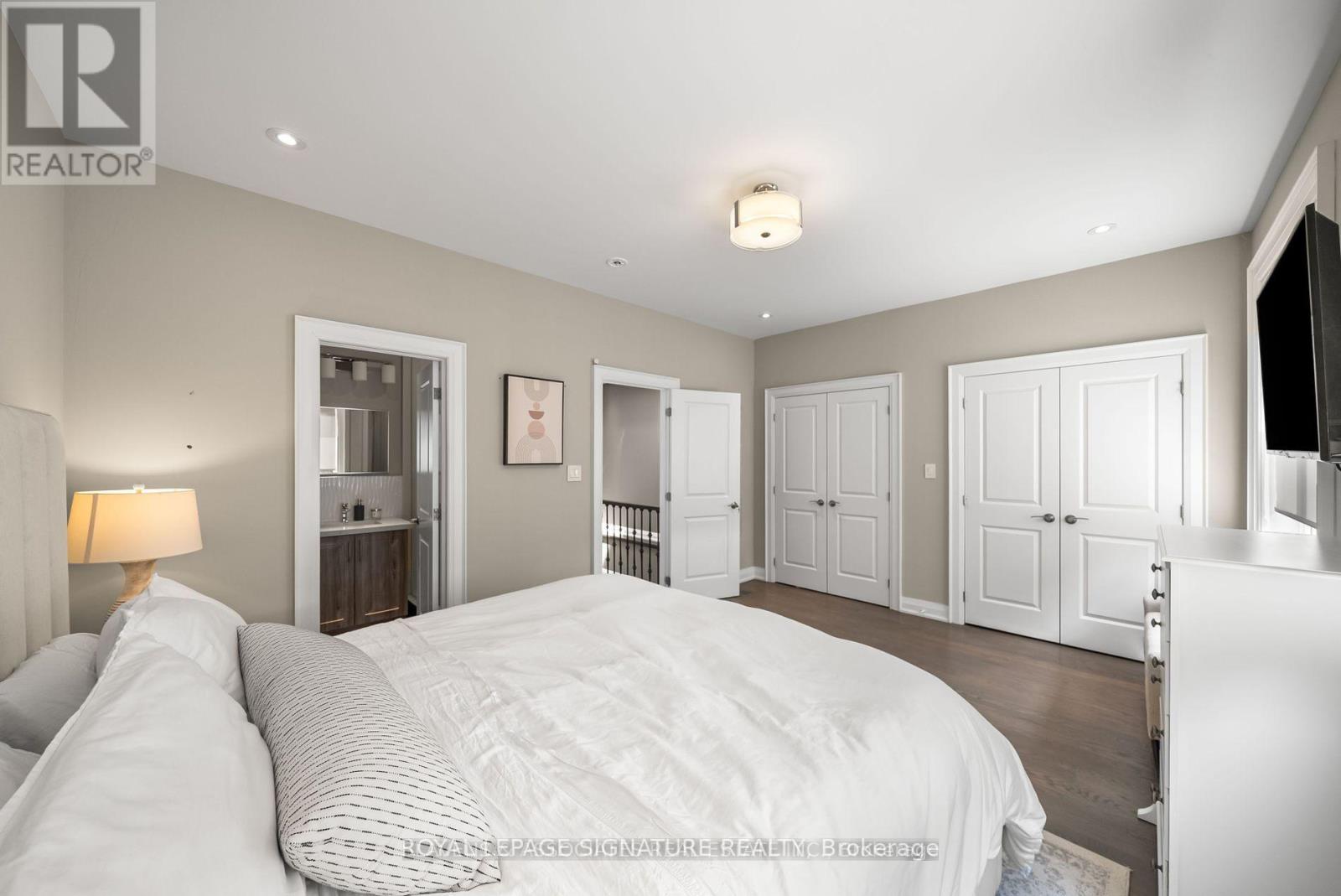 1213 Glencairn Avenue, Toronto, Ontario  M6B 2B6 - Photo 18 - W12833038