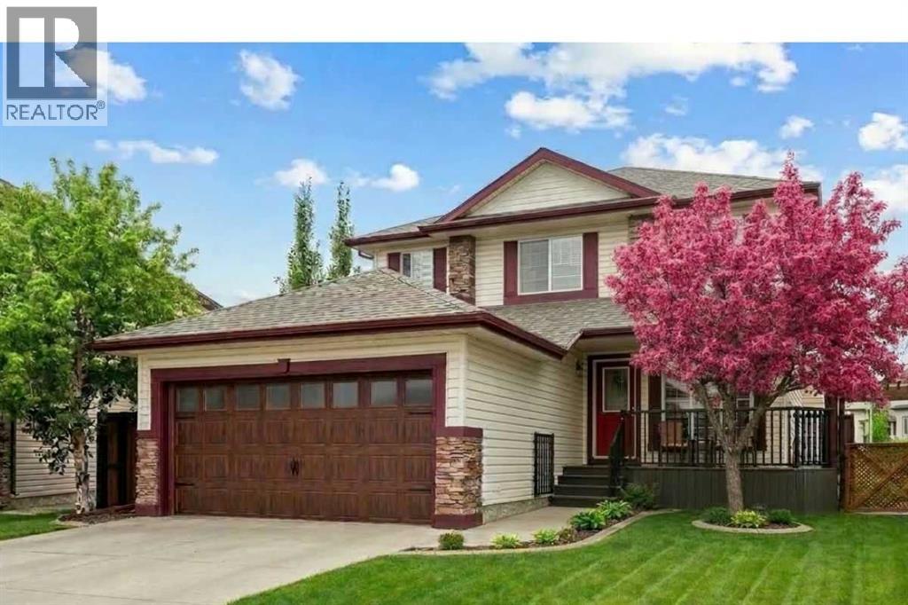 232 Oakmere Place, Chestermere, Alberta  T1X 1L2 - Photo 2 - A2291102