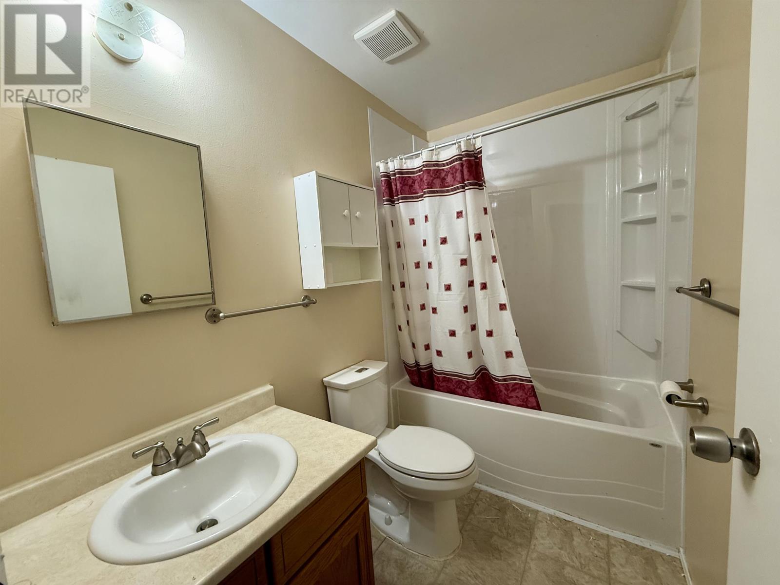 180 Varsity Row, Thunder Bay, Ontario  P7B 5P1 - Photo 12 - TB2600007