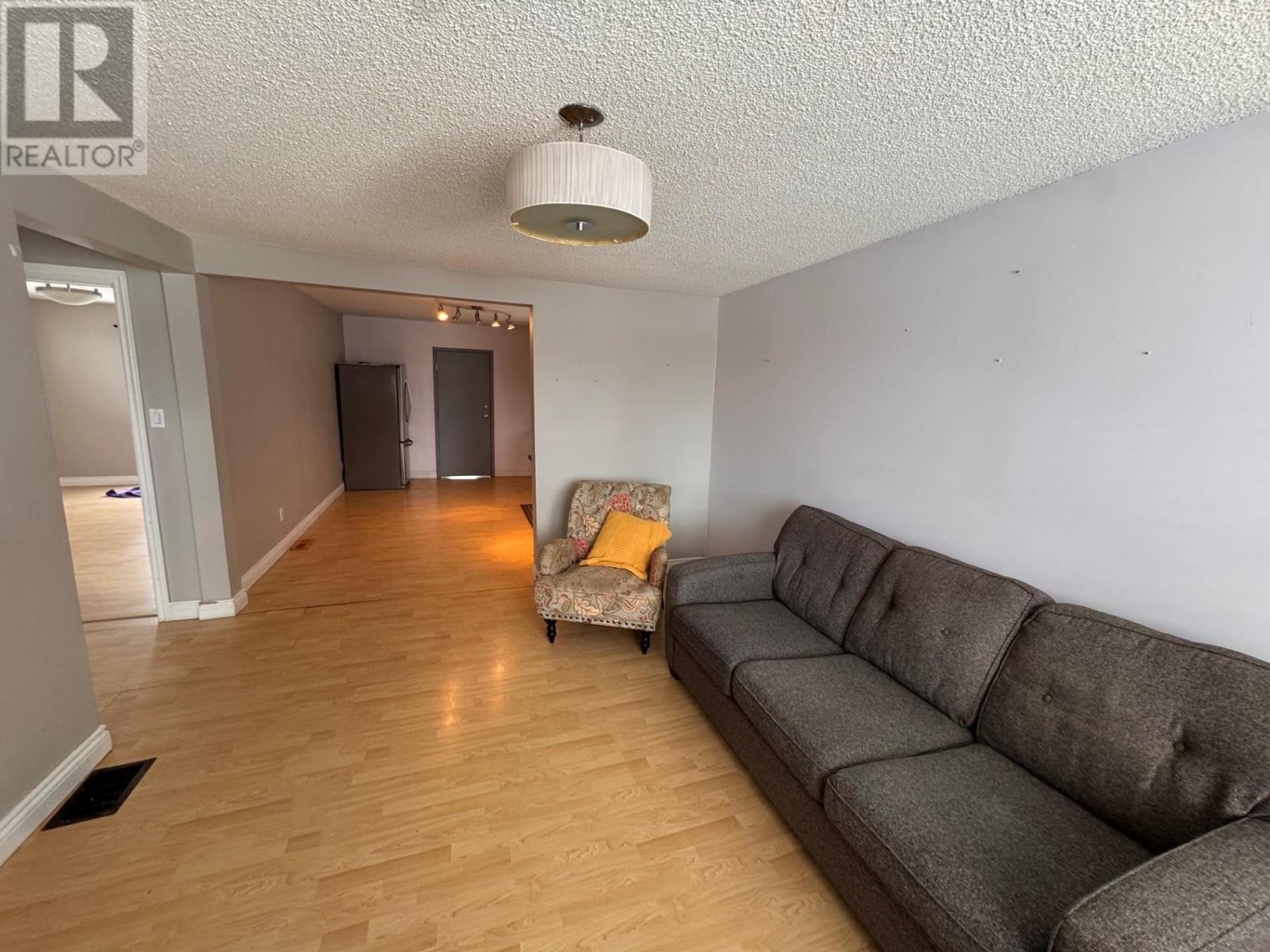 97 Matthews St, Thunder Bay, Ontario  P7A 3K8 - Photo 3 - TB2600392