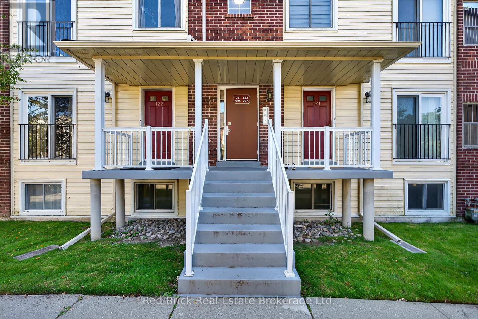 221 - 458 Janefield Avenue, Guelph (Dovercliffe Park/old University), Ontario  N1G 4R8 - Photo 3 - X12400912