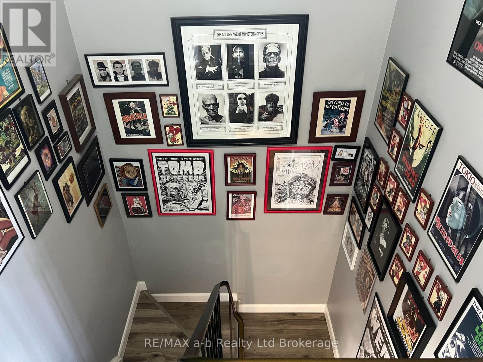 Photo 12 of 31 for 72 Adswood Road E