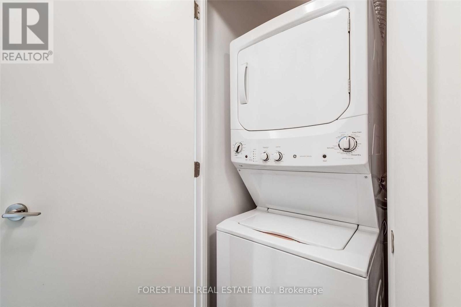 5201 - 2221 Yonge Street, Toronto, Ontario  M4S 2B4 - Photo 22 - C12890236