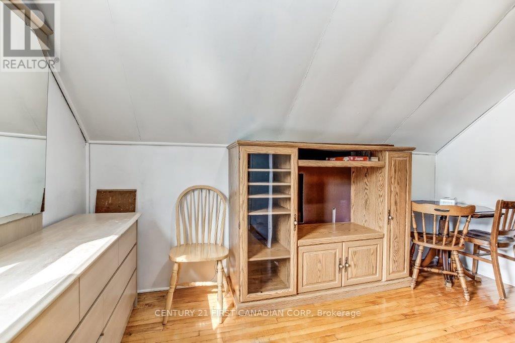 490 Salisbury Street, London East, Ontario  N5Y 3B5 - Photo 14 - X12350869