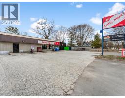 122 & 124 DIVISION STREET, Kingsville, Ontario