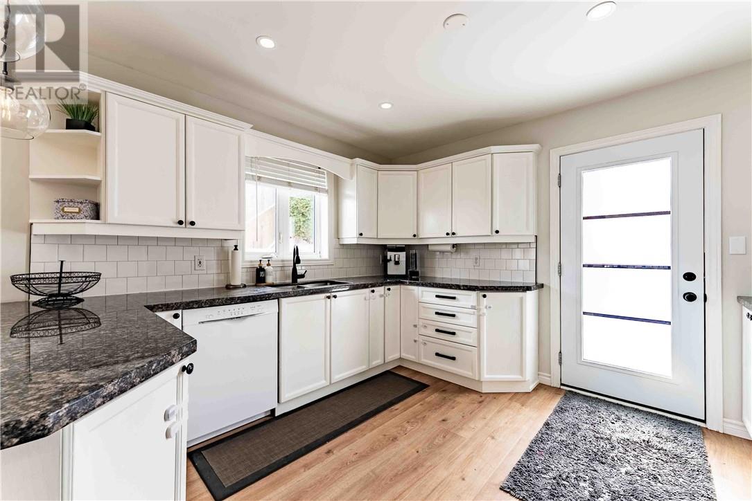 2360 Gateway Drive, Sudbury, Ontario  P3E 6G1 - Photo 13 - 2126823