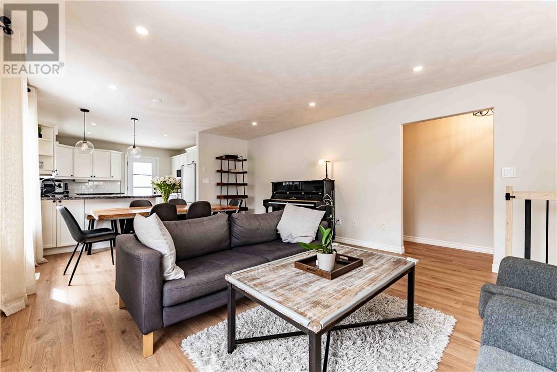 2360 Gateway Drive, Sudbury, Ontario  P3E 6G1 - Photo 7 - 2126823