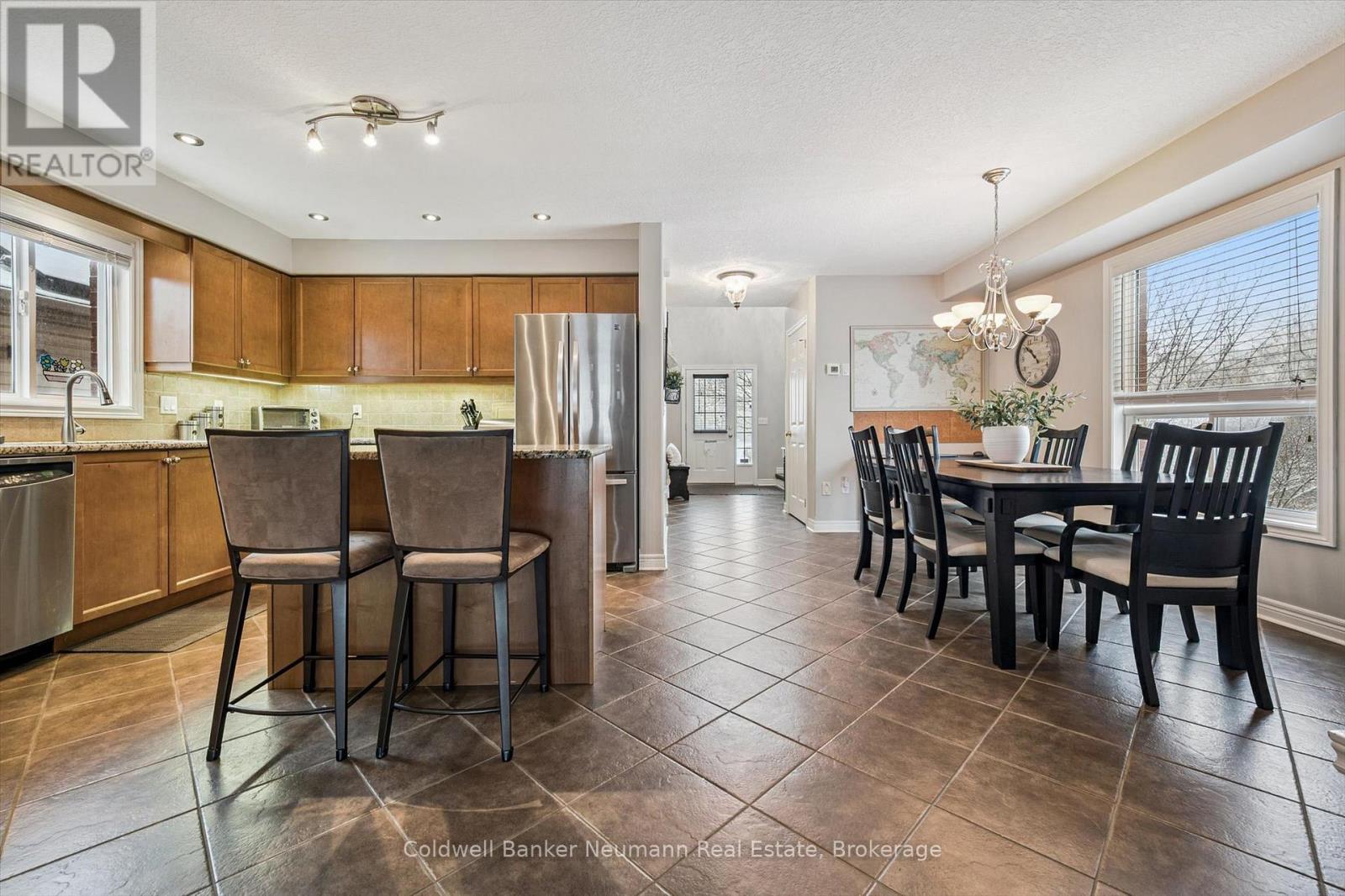 150 Lynch Circle, Guelph, Ontario  N1L 1R7 - Photo 11 - X12890244