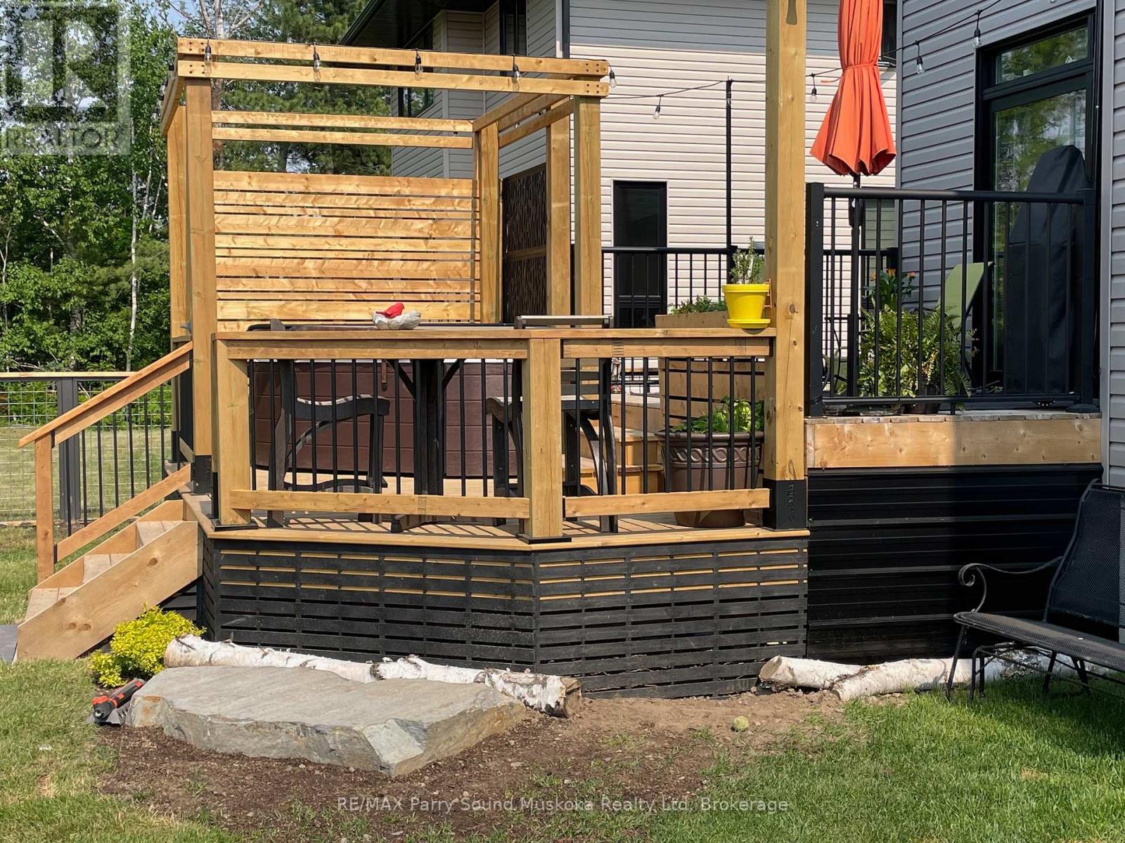 44 Dennis Drive, Parry Sound, Ontario  P2A 0E6 - Photo 40 - X12890258