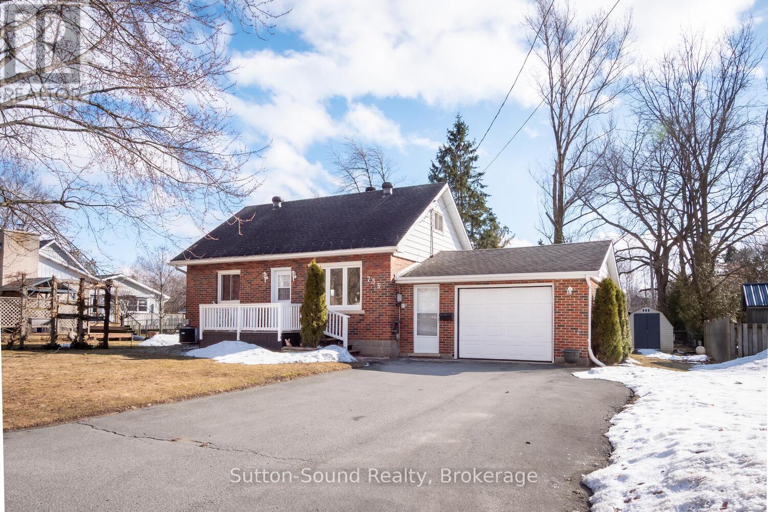 755 17TH STREET E, owen sound, Ontario