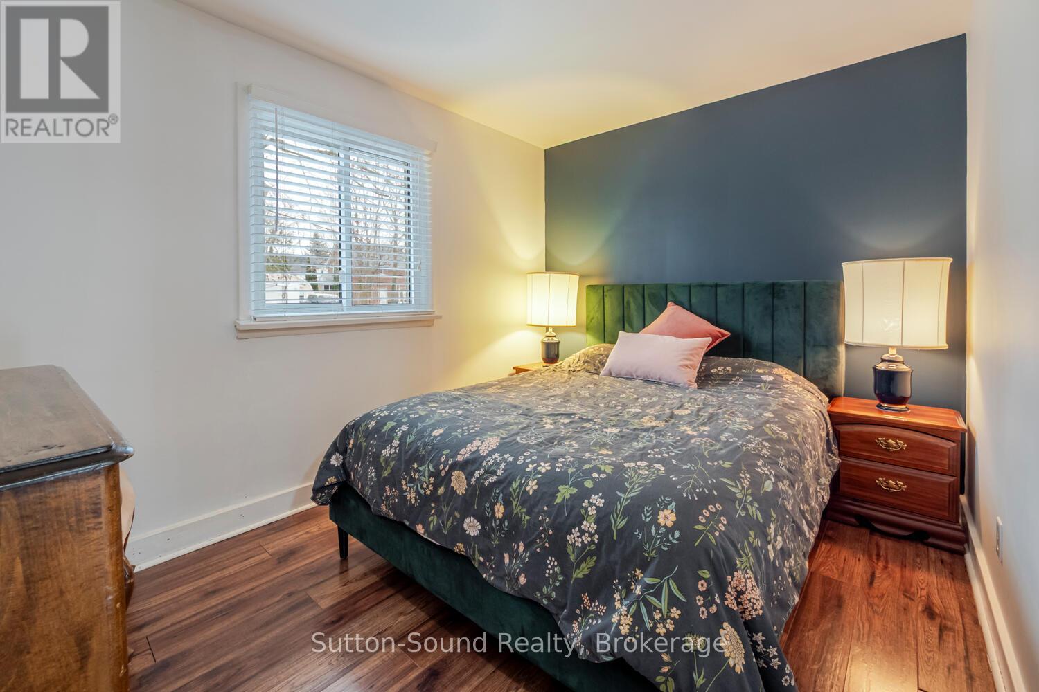 755 17th Street E, Owen Sound, Ontario  N4K 2A4 - Photo 11 - X12890286