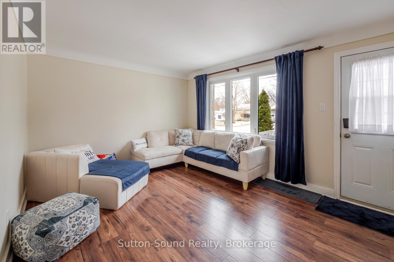 755 17th Street E, Owen Sound, Ontario  N4K 2A4 - Photo 5 - X12890286