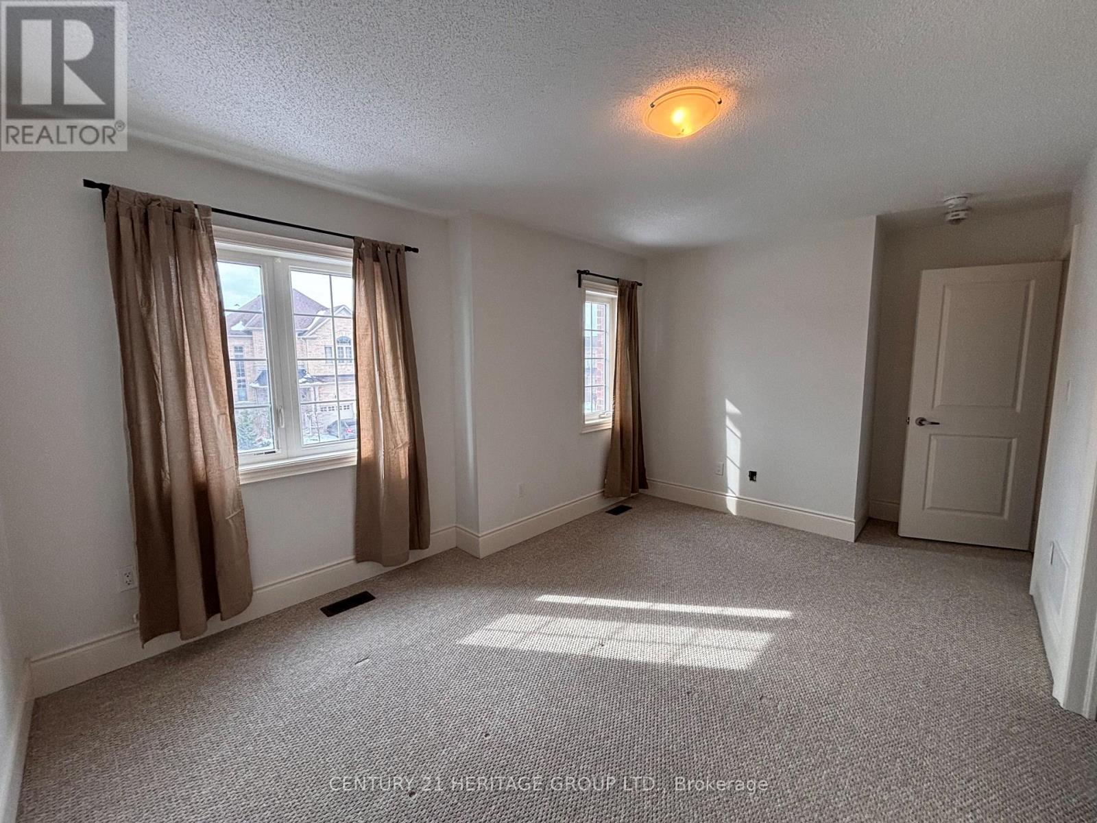 55 Lewis Avenue, Bradford West Gwillimbury, Ontario  L3Z 0X1 - Photo 14 - N12890296