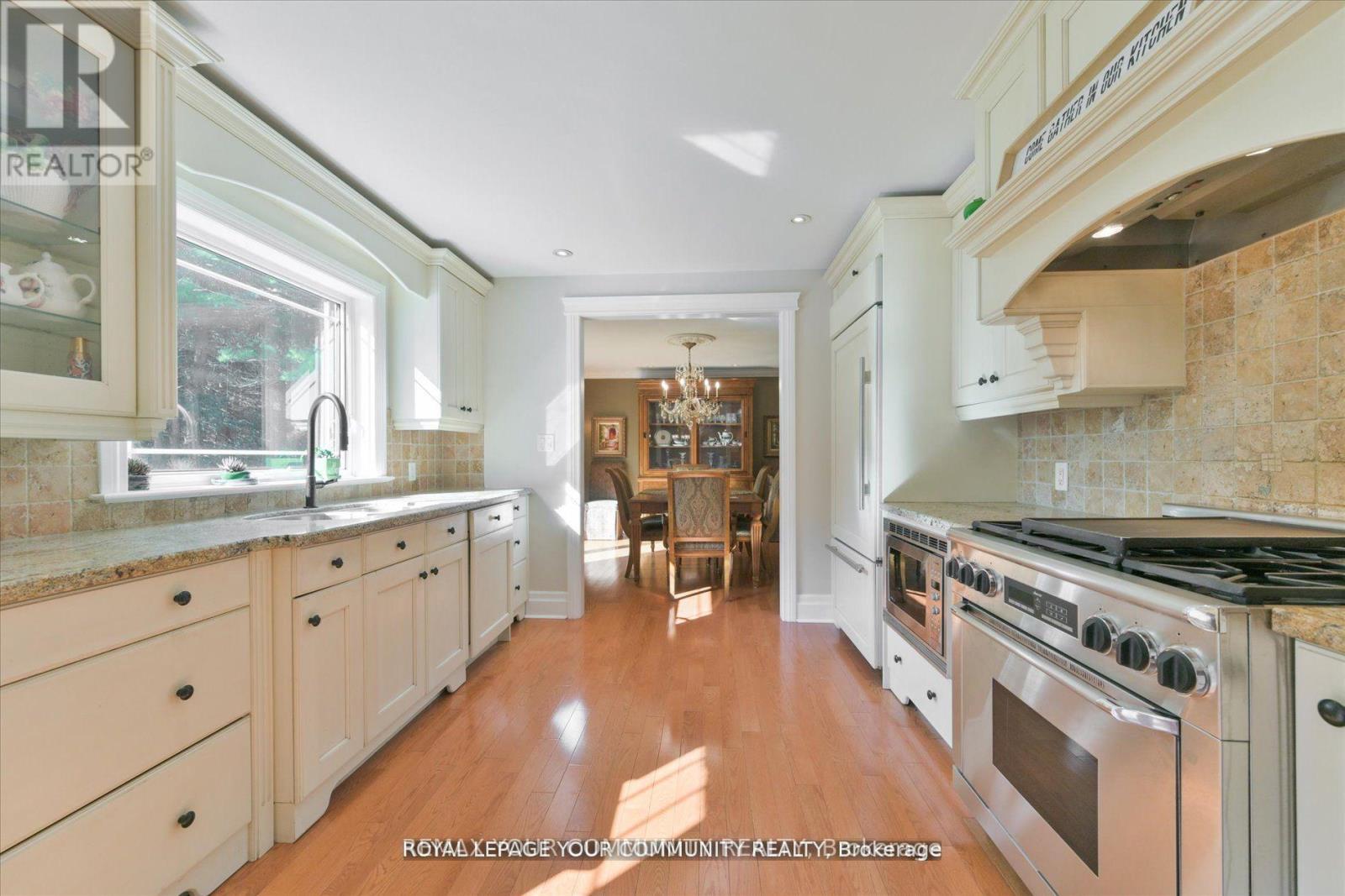 7 Skyview Lane, Aurora, Ontario  L4G 6W5 - Photo 12 - N12890322