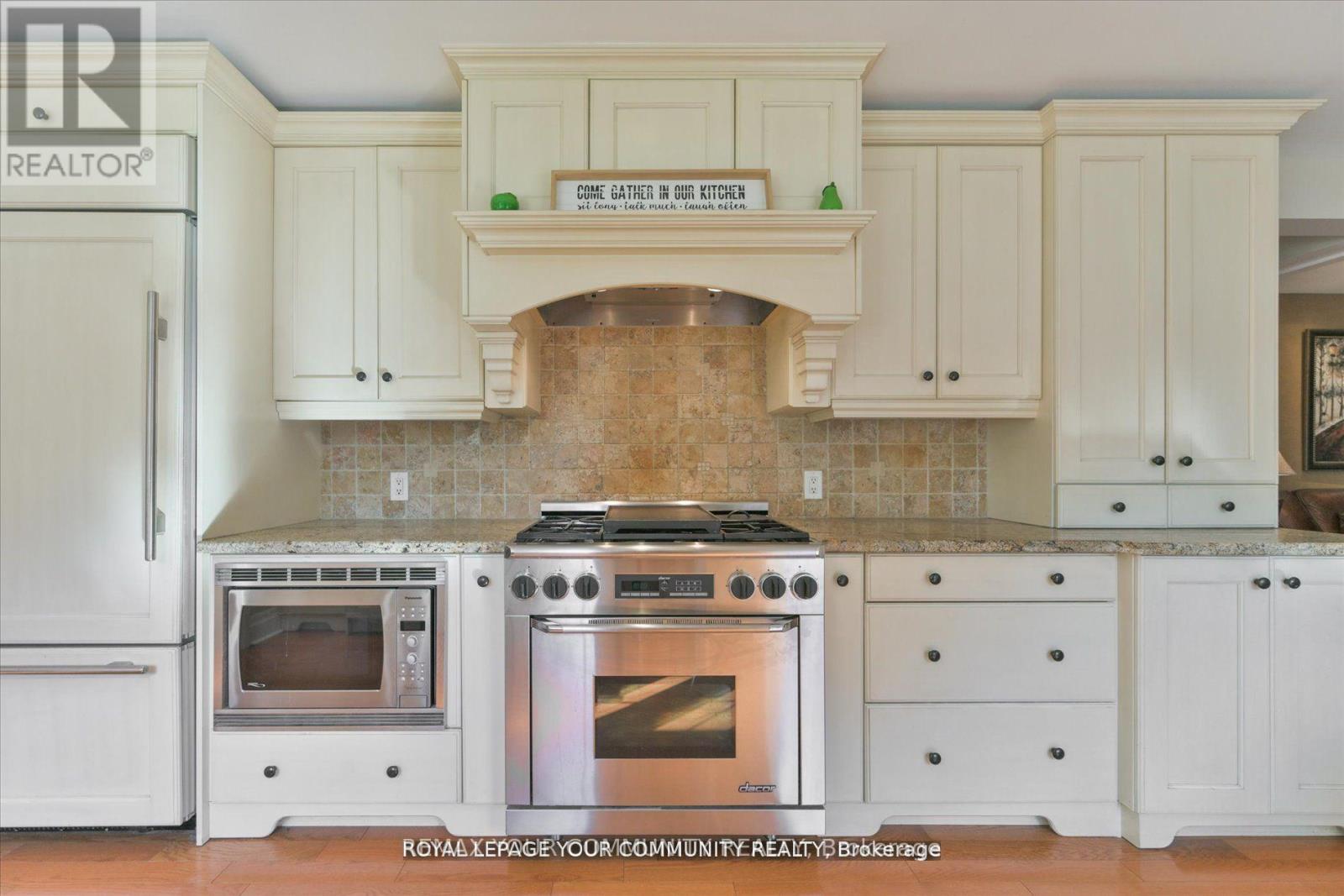 7 Skyview Lane, Aurora, Ontario  L4G 6W5 - Photo 14 - N12890322