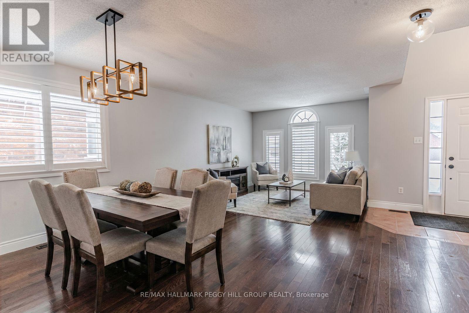 81 Sproule Drive, Barrie, Ontario  L4N 0X5 - Photo 2 - S12890270