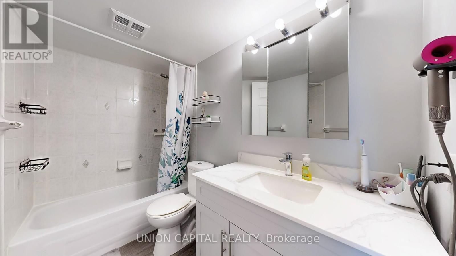 217 - 3 Ellesmere Street, Richmond Hill, Ontario  L4B 4N2 - Photo 14 - N12778520