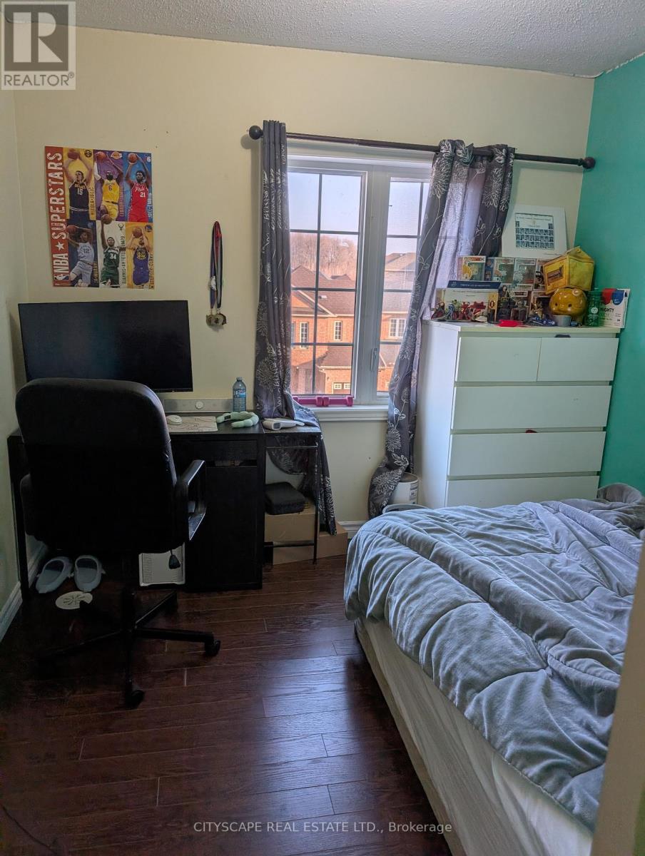 153 Hawkview Boulevard, Vaughan, Ontario  L4H 3S5 - Photo 11 - N12865850