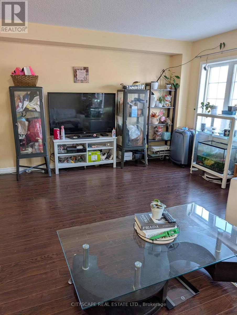 153 Hawkview Boulevard, Vaughan, Ontario  L4H 3S5 - Photo 15 - N12865850