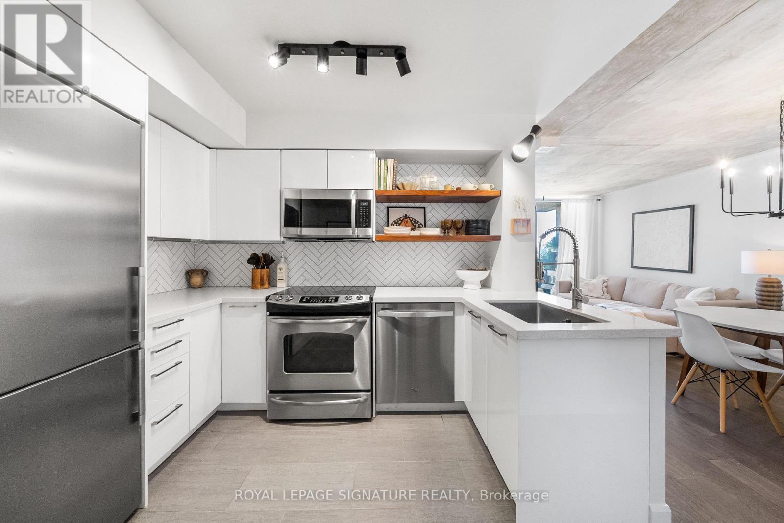 1402 - 1369 Bloor Street W, Toronto, Ontario  M6P 4J4 - Photo 13 - C12779172