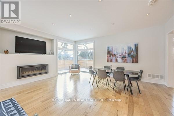 3279 Lakeshore Road, Burlington, Ontario  L7N 1A7 - Photo 11 - W12890228