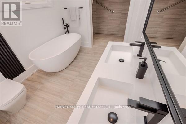 3279 Lakeshore Road, Burlington, Ontario  L7N 1A7 - Photo 32 - W12890228