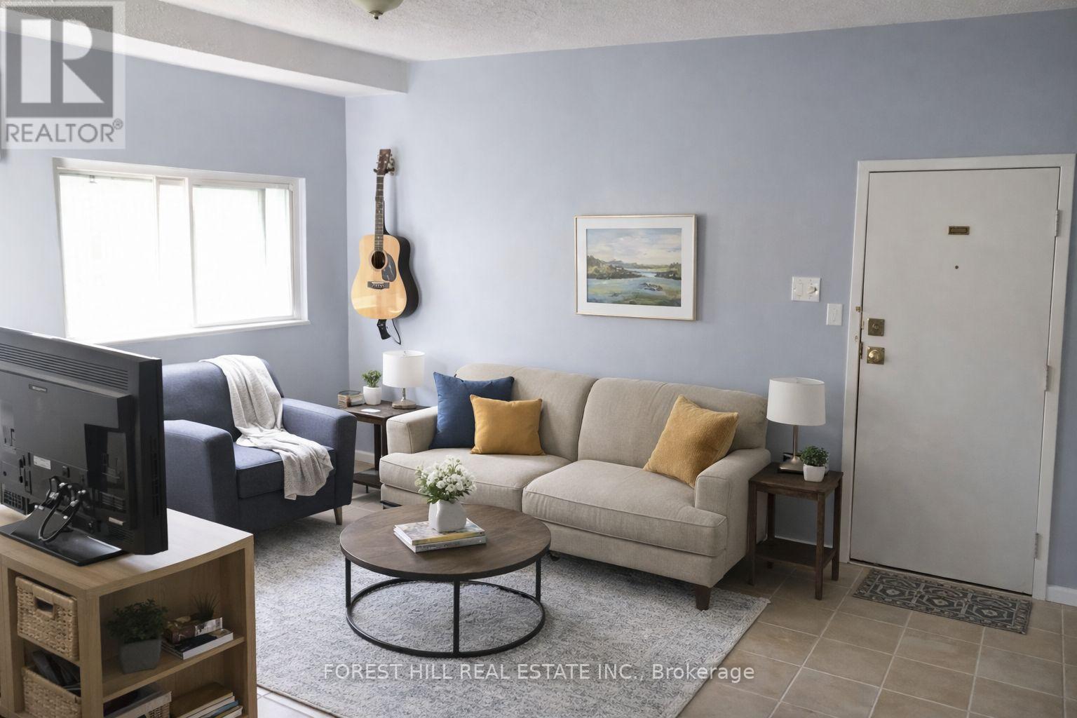 57 Cowan Avenue, Toronto, Ontario  M6K 2N1 - Photo 8 - W12890260